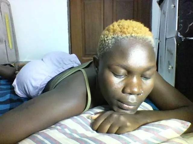 Sweetchocolate on BongaCams 
