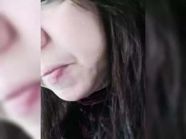 SweetDimond5 on BongaCams 