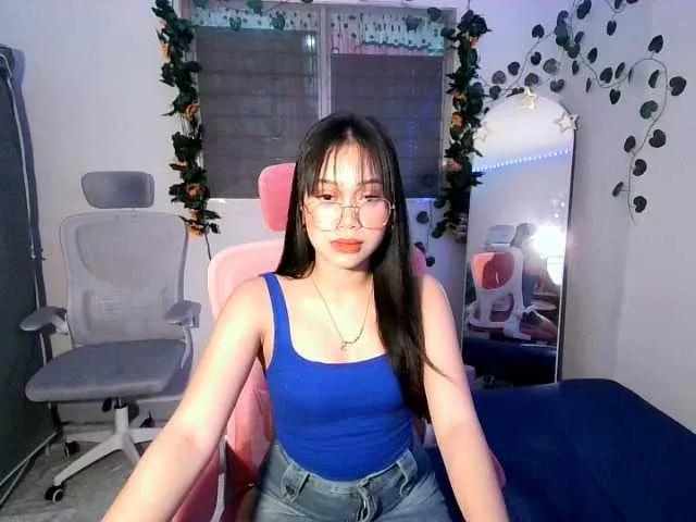 sweetgirl-sarrah on BongaCams