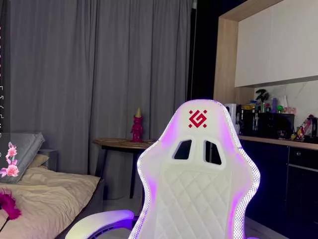 SweetieTati on BongaCams 