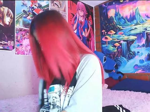 Sweetred11 on BongaCams 