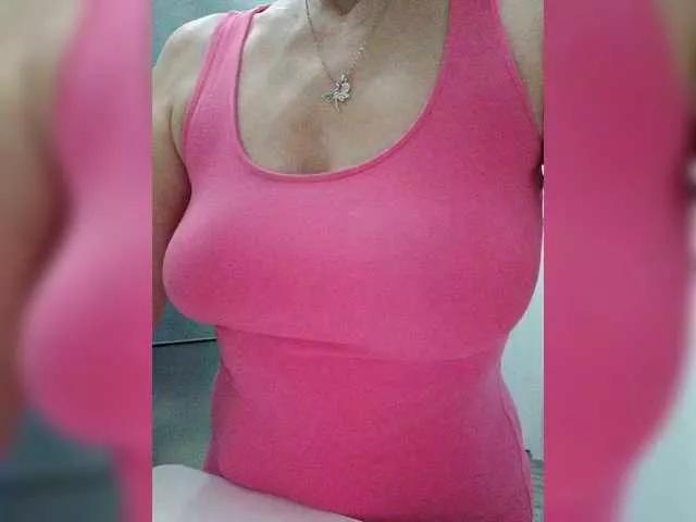 Tata42 on BongaCams 
