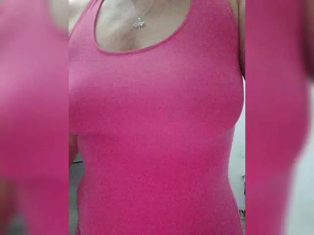 Tata42 on BongaCams 