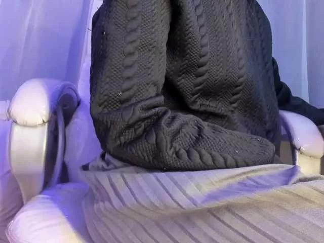 Tatanieves777 on BongaCams 