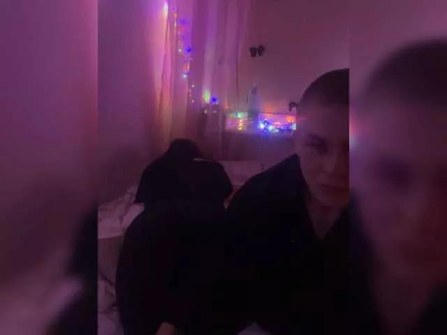 TeenVibes-18- on BongaCams