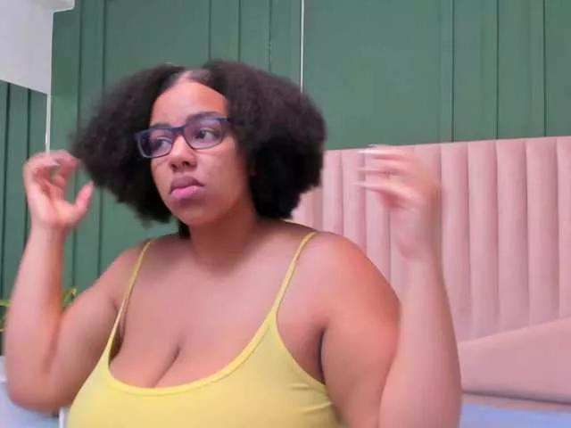 Tiana-Moon on BongaCams
