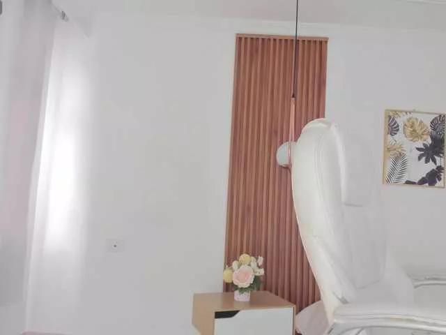 TiffanyWright on BongaCams 