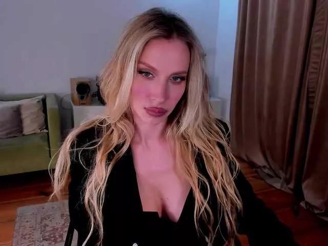 ToxicBlonde on BongaCams