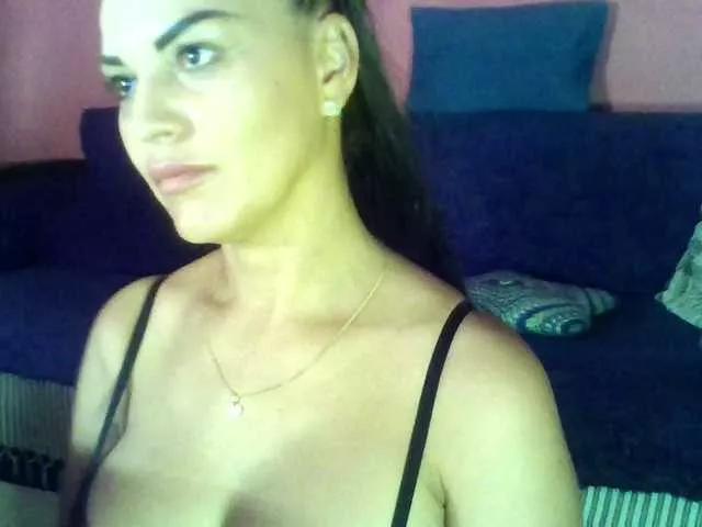 ValentinaVale on BongaCams