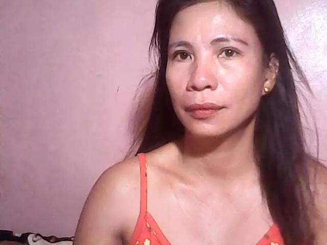 Yummyasian22 on BongaCams 