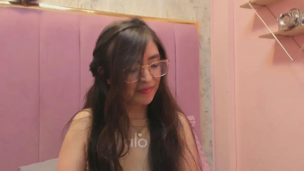 Offline Eva_Macalliter on Cam4