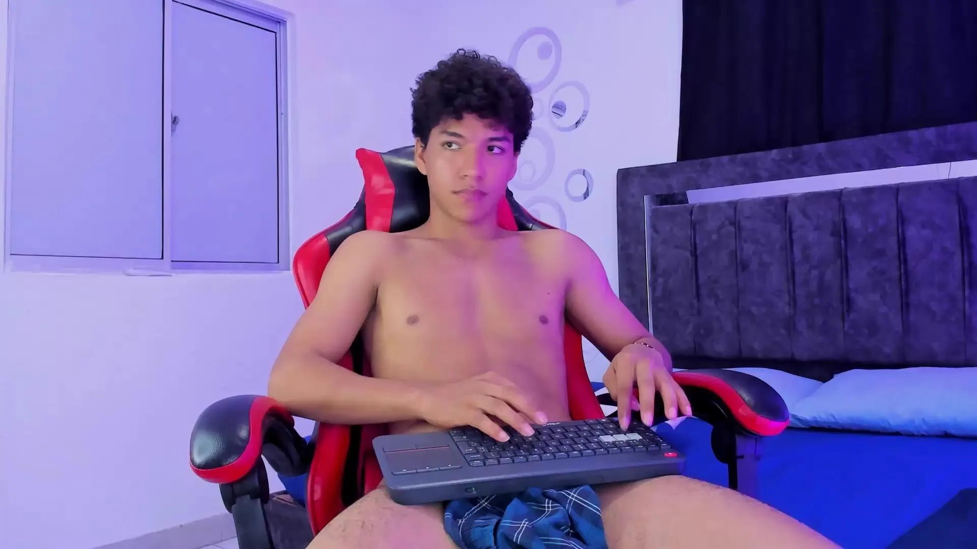 Maximo_Khalil on Cam4