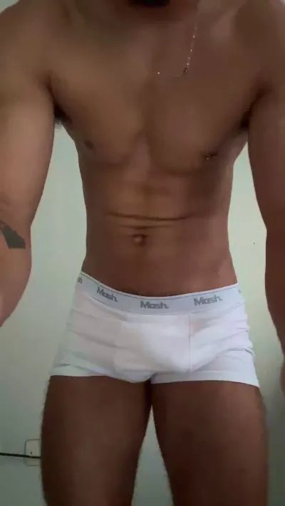 Mlkhot06 — Freechat on Cam4