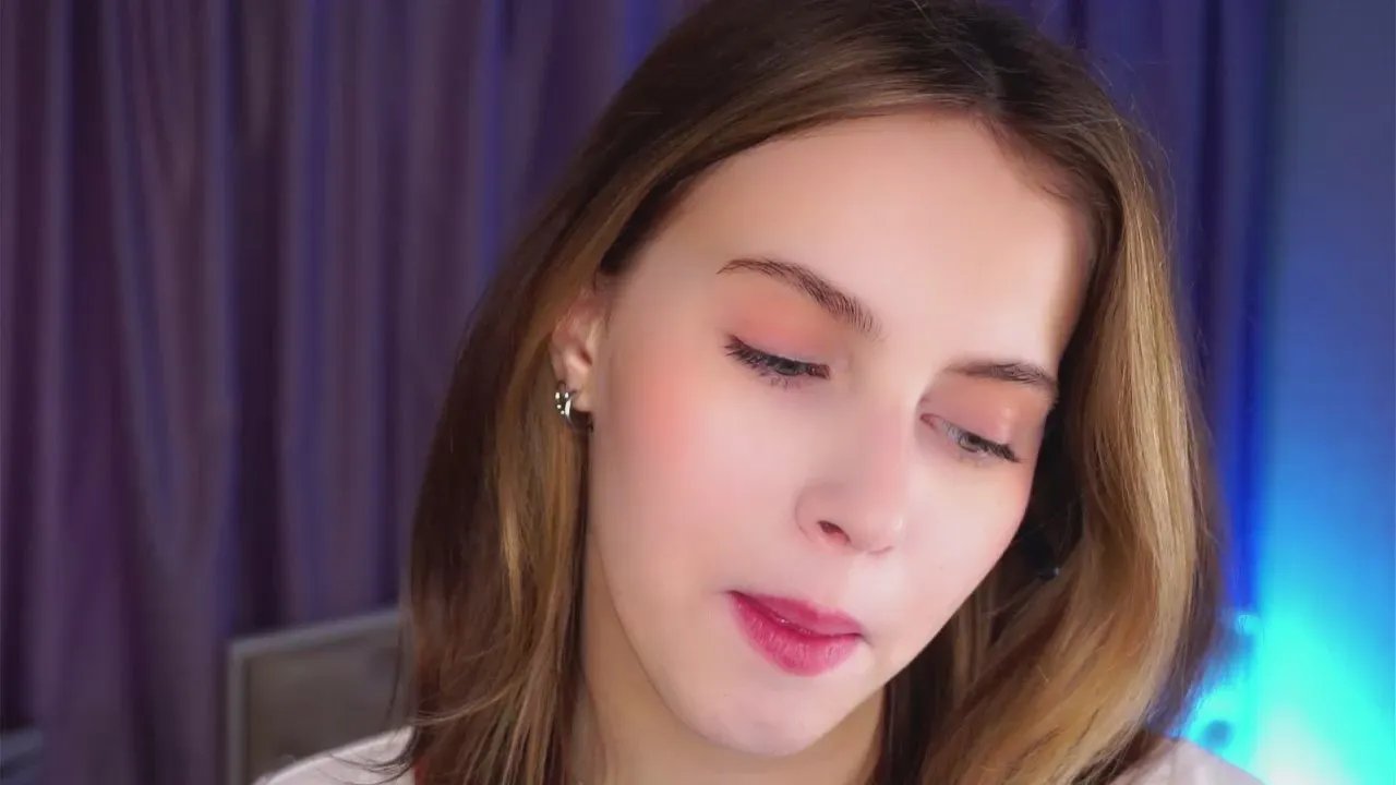 PatsyFrancher on Cam4