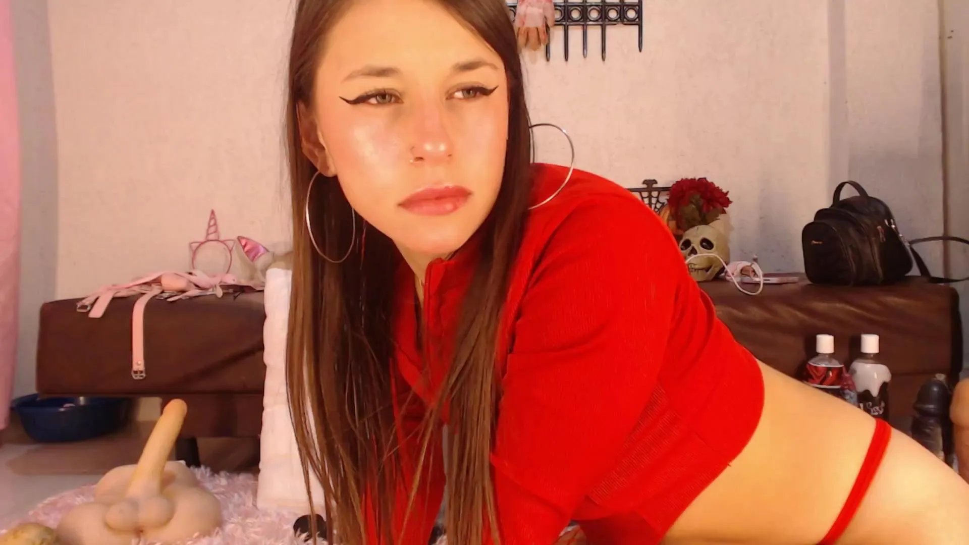 Offline Ruby_Emerald on Cam4