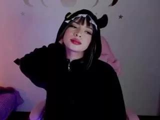 ada-lunna on CamSoda 