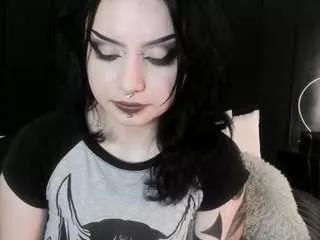 adeelinee on CamSoda 