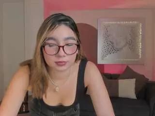 adharamoretti on CamSoda 