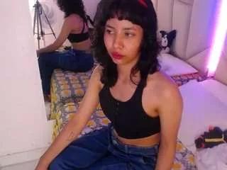 akane-uwu on CamSoda 