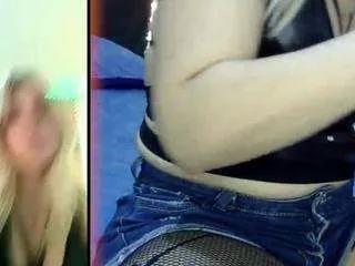 alexamona on CamSoda