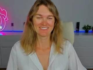anabell-xxx on CamSoda 