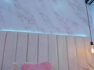 annyy-rosse on CamSoda 