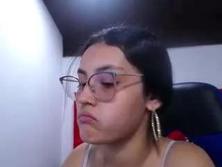 antonellasweetlittle on CamSoda