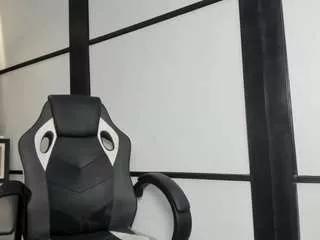 ariianagrey on CamSoda 