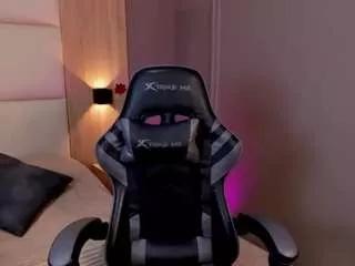 bella1207 on CamSoda 