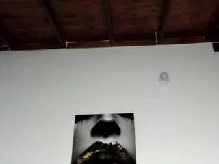 bellaadams on CamSoda 