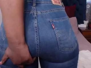 bootycallever on CamSoda 