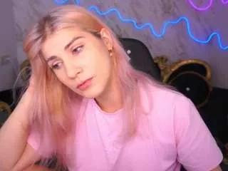 cassandragood on CamSoda 