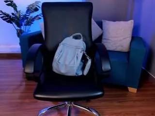 catalinaa-santana on CamSoda 