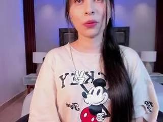 catalinaa-santana on CamSoda 
