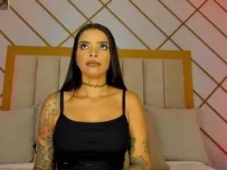 cocodamoree on CamSoda 