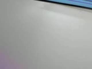 dana-curly on CamSoda