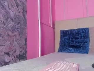 emelyy-carter on CamSoda 