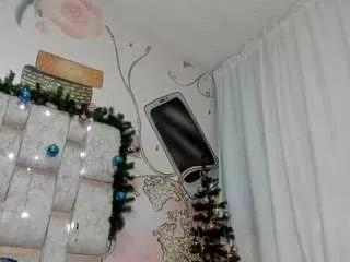 emmasweet1 on CamSoda 