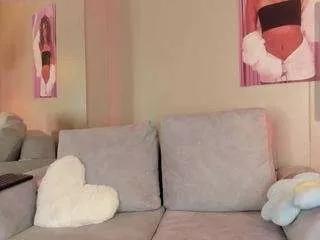 emmawilliams1 on CamSoda