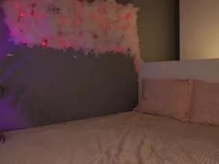 erlenebeese on CamSoda 
