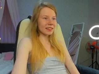 esme-runn on CamSoda 