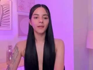 hannahjamesx on CamSoda 