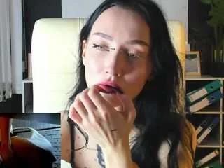 holly-berryy on CamSoda