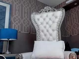 janna-rousse3 on CamSoda 