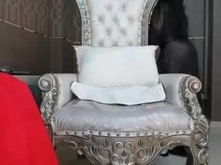 janna-rousse3 on CamSoda