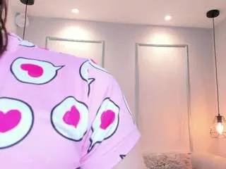 lanna18x on CamSoda 
