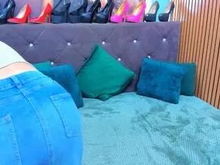 laurasin on CamSoda