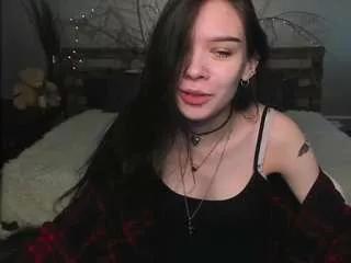 laylashineee on CamSoda 