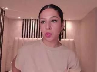 lilawest on CamSoda 