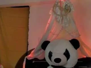 lilithsavett on CamSoda 